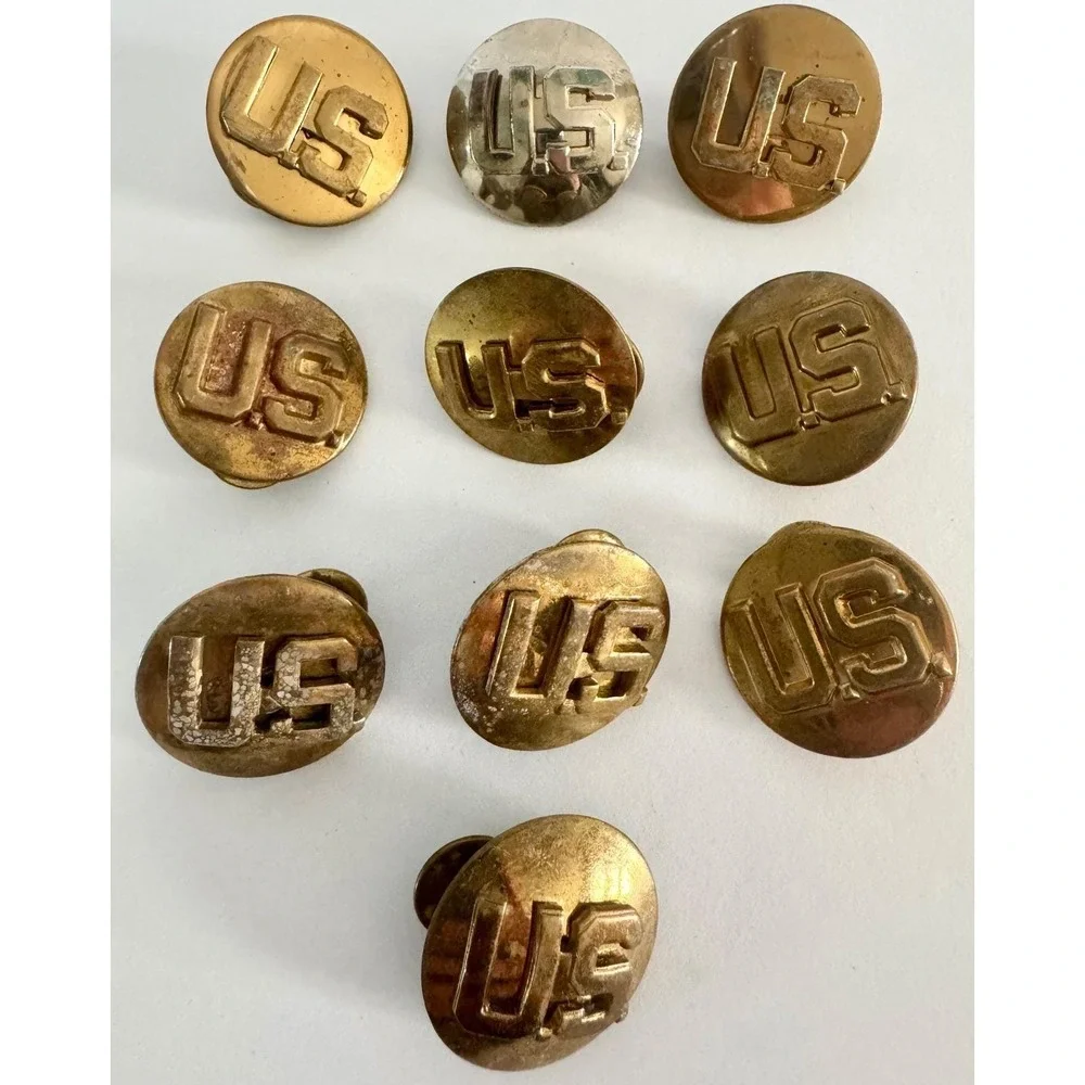 Lot of 10 Vintage US Military WWII Army Uniform Collar Buttons Brass Metal - Picture 1 of 4